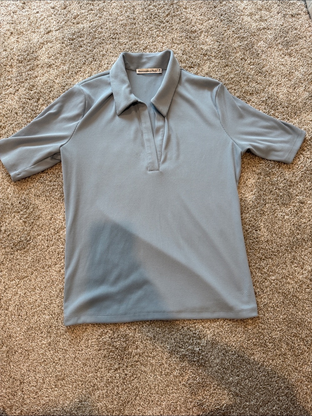Abercrombie & Fitch Women’s Pale Blue Short-Sleeve Top